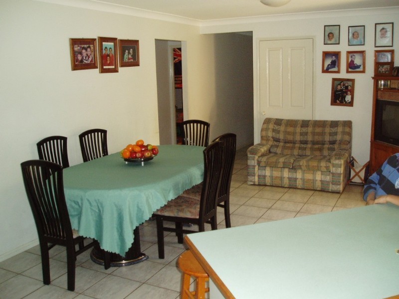 6 Miles Crescent, Manly West QLD 4179