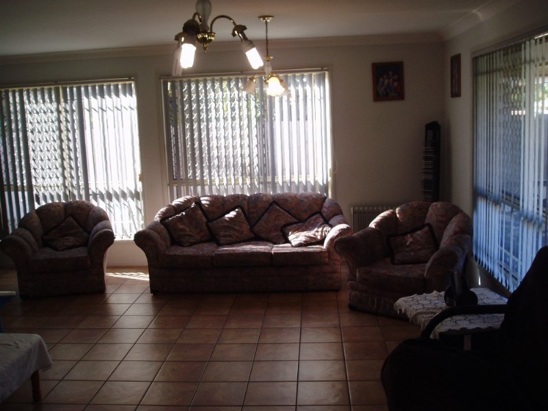 6 Miles Crescent, Manly West QLD 4179