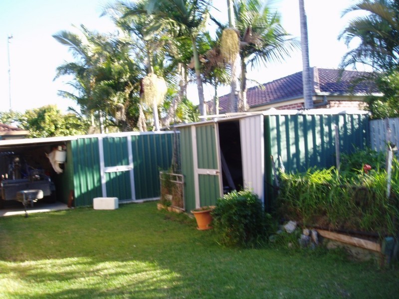 6 Miles Crescent, Manly West QLD 4179