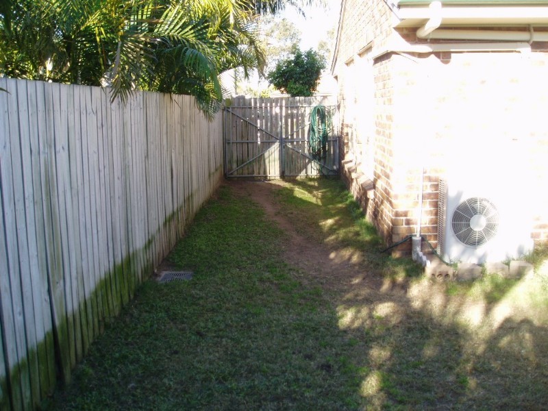 6 Miles Crescent, Manly West QLD 4179