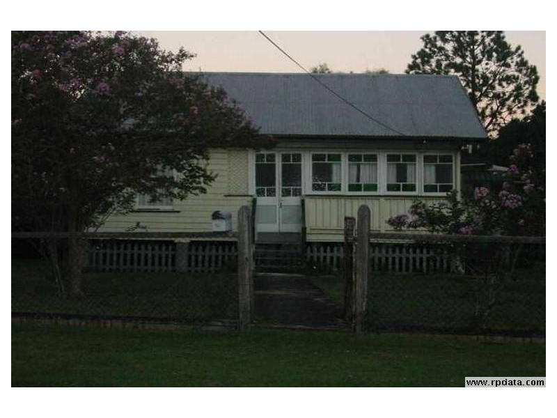 46 Bellevue Parade, Lota QLD 4179