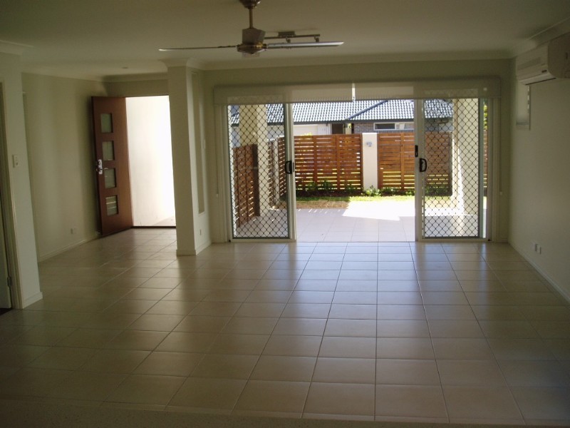 43 Rymera Crescent, Gumdale QLD 4154