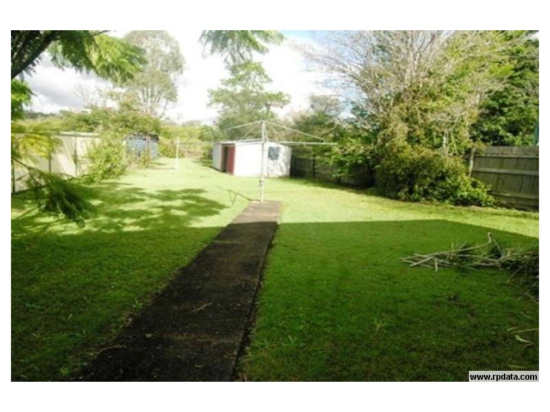 12 Ferndale Street, Lota QLD 4179