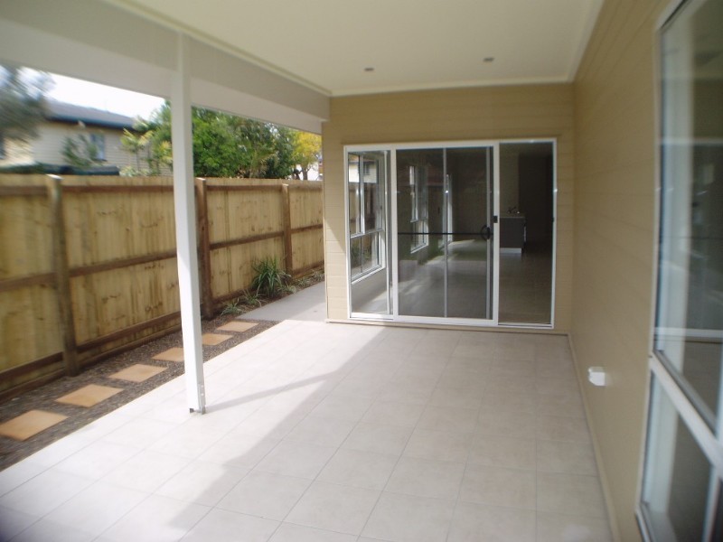 11 Radius Street, Wynnum QLD 4178