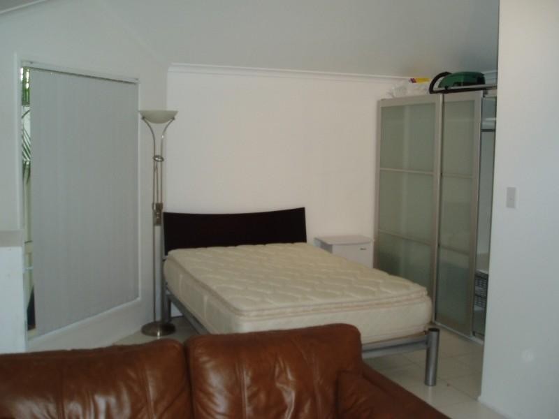 35B Thomas Street, Wynnum QLD 4178