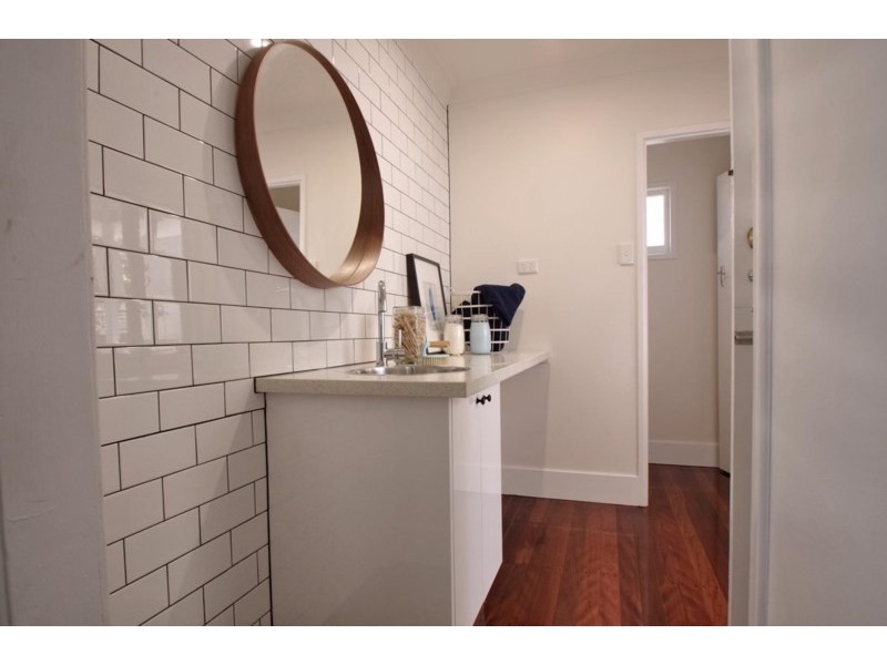 8 Baldwin Street, Bulimba QLD 4171