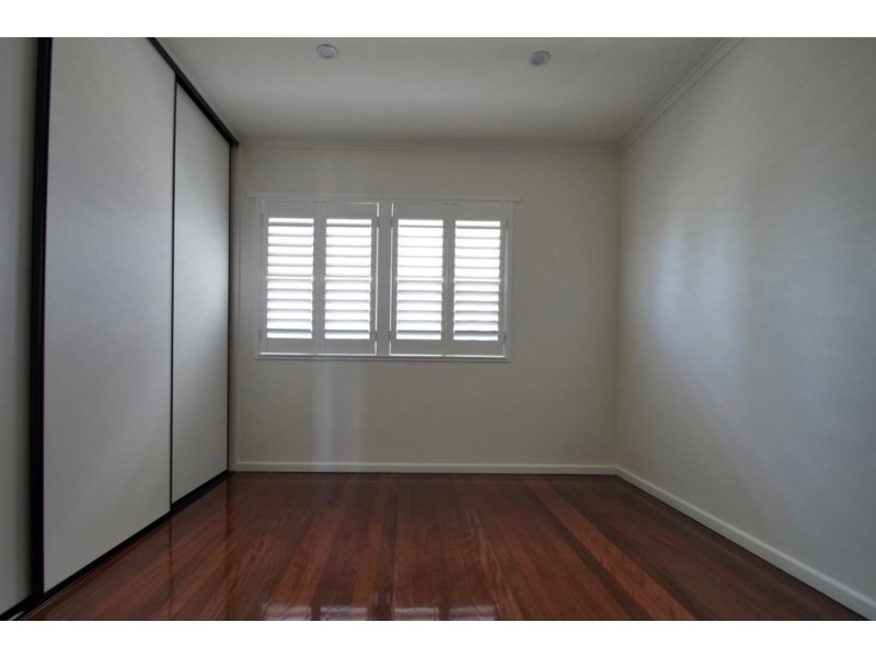 8 Baldwin Street, Bulimba QLD 4171