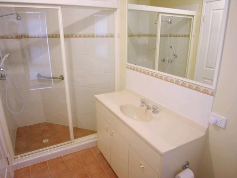 1/8 Drayton Terrace, Wynnum QLD 4178