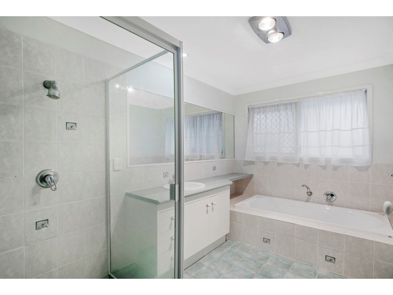 1 Lahey Close, Wynnum QLD 4178