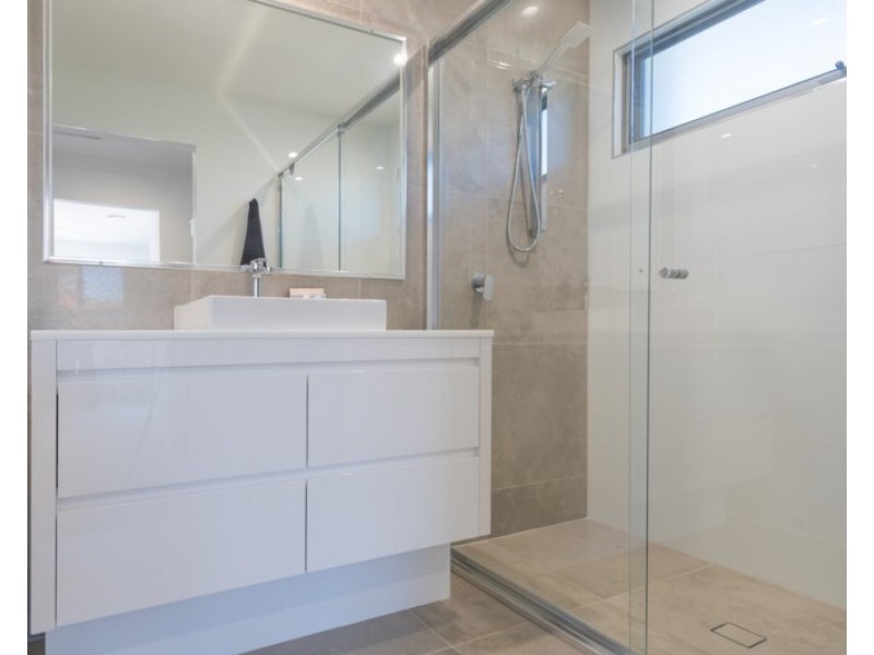 31 Clara Street, Wynnum QLD 4178