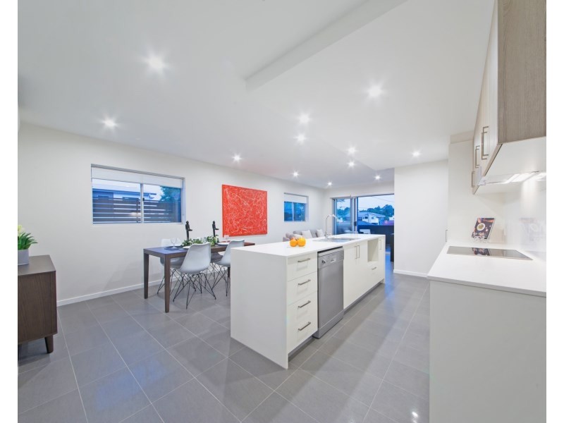 11 Besham Parade, Wynnum QLD 4178