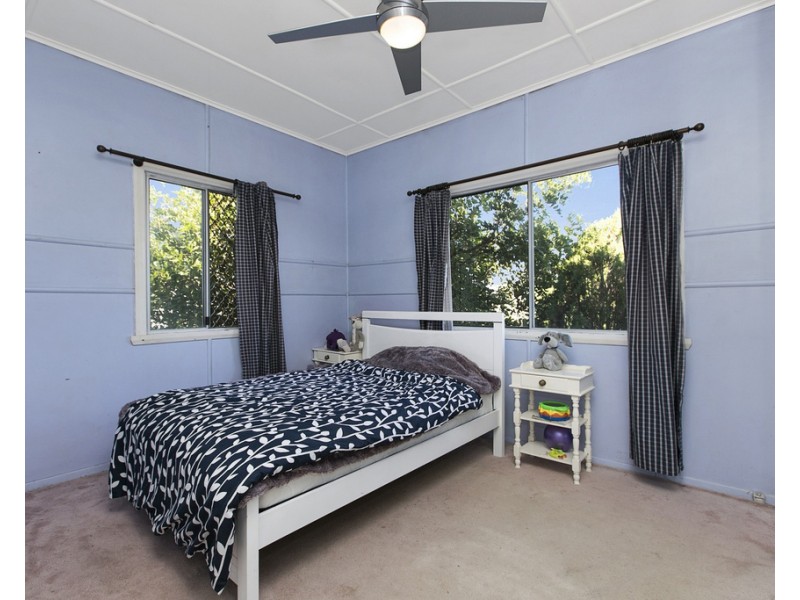 60 Rodney Street, Wynnum West QLD 4178