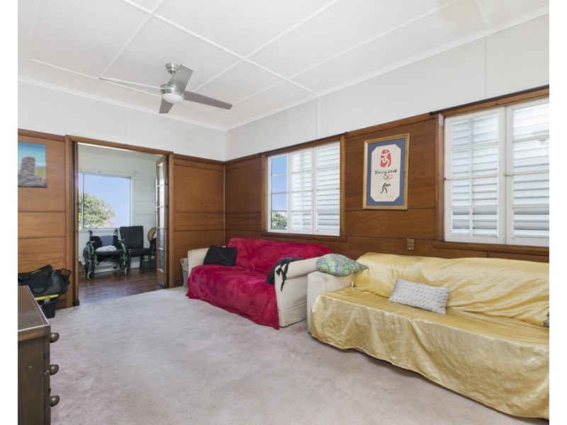 60 Rodney Street, Wynnum West QLD 4178