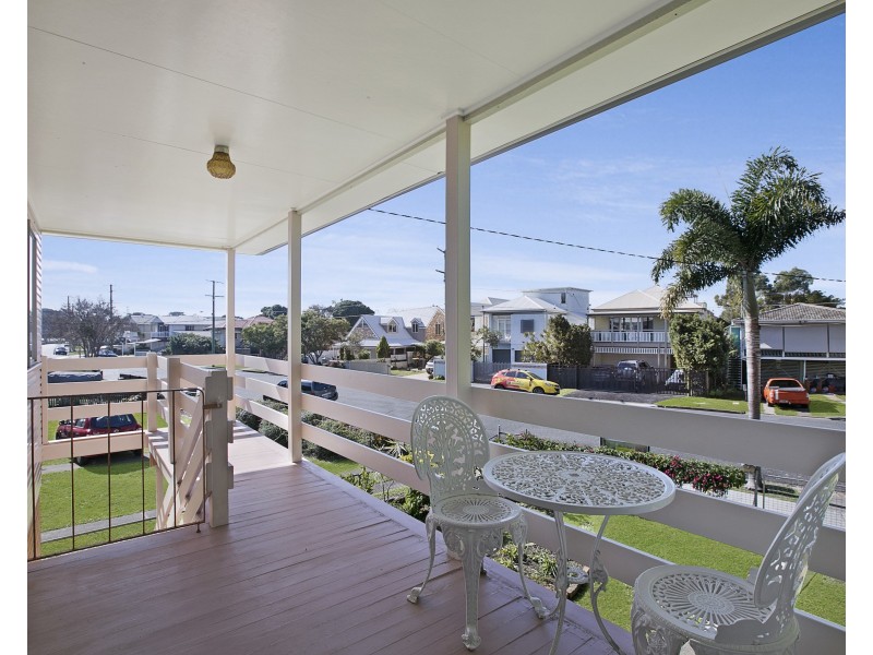 51 Stewart Parade, Manly QLD 4179