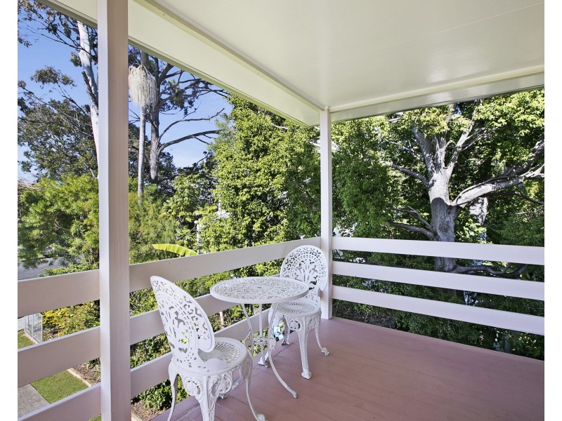 51 Stewart Parade, Manly QLD 4179