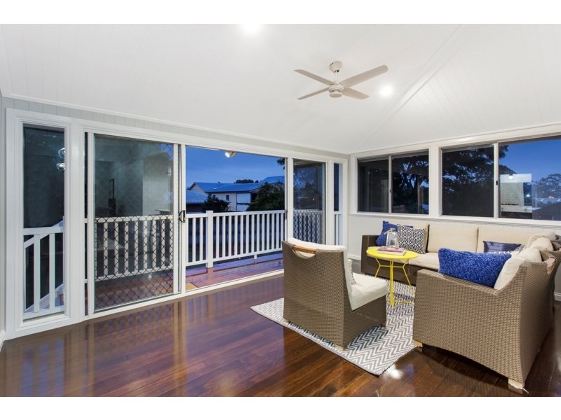 31 Carnation Street, Wynnum QLD 4178
