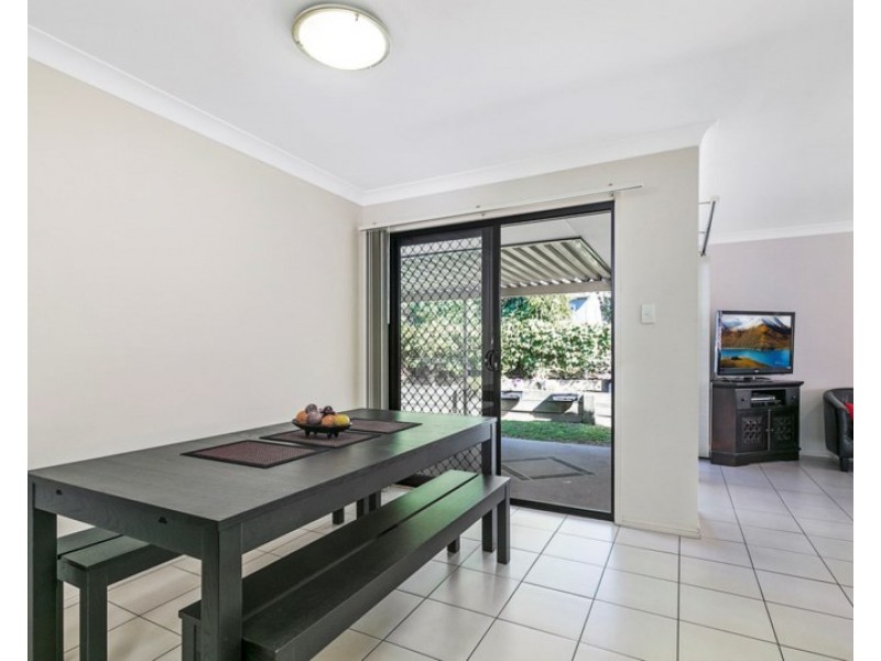 45 Roseberry Parade, Wynnum West QLD 4178