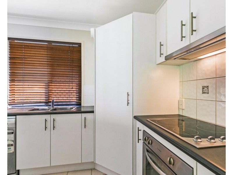 45 Roseberry Parade, Wynnum West QLD 4178