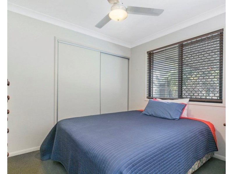 45 Roseberry Parade, Wynnum West QLD 4178