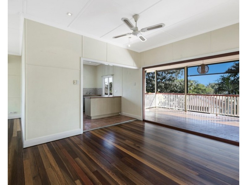 51 Macdonald Street, Lota QLD 4179