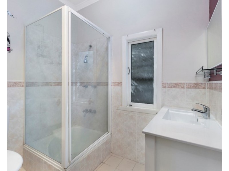 51 Macdonald Street, Lota QLD 4179