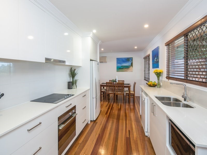 7 Tantani Street, Manly West QLD 4179