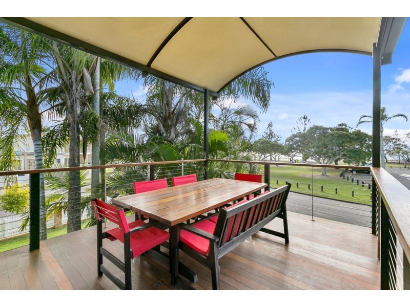 115 Wynnum Esplanade, Wynnum QLD 4178