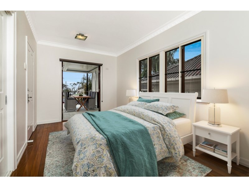 115 Wynnum Esplanade, Wynnum QLD 4178