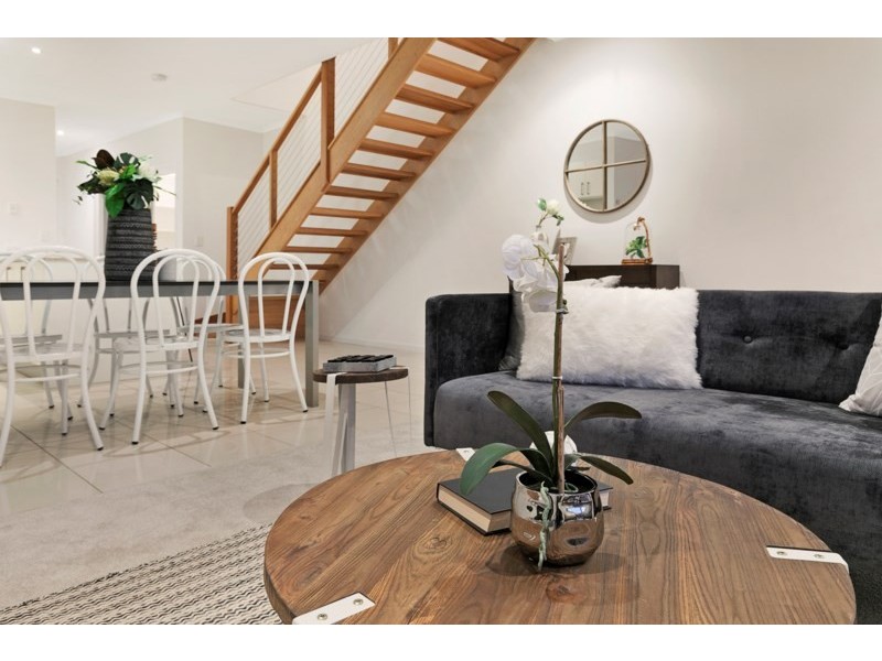 2/75 Anzac Road, Carina Heights QLD 4152