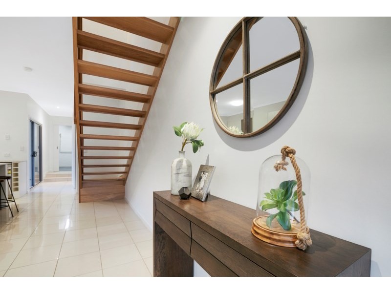 2/75 Anzac Road, Carina Heights QLD 4152