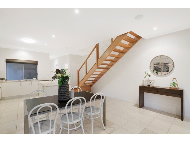 2/75 Anzac Road, Carina Heights QLD 4152