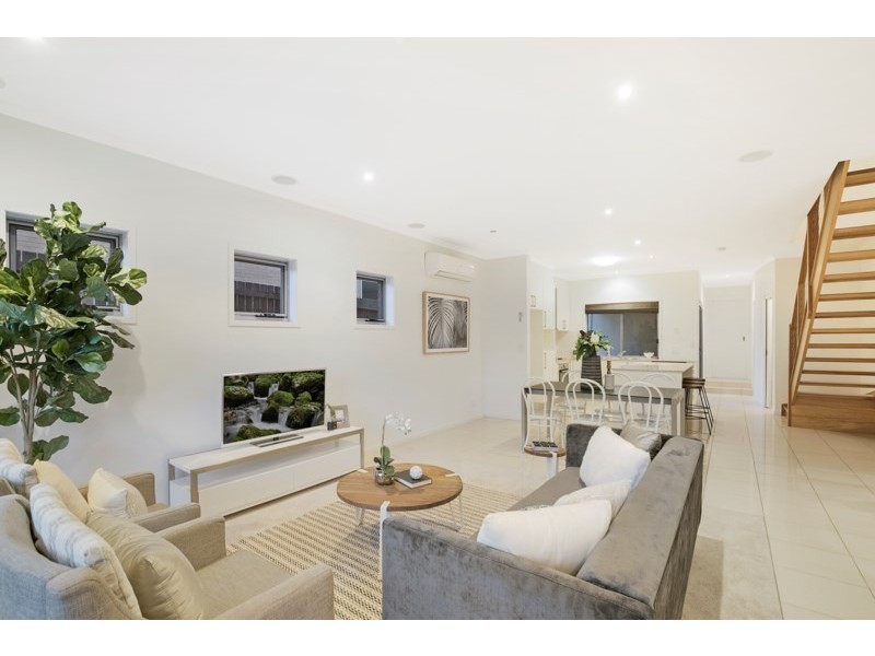 2/75 Anzac Road, Carina Heights QLD 4152