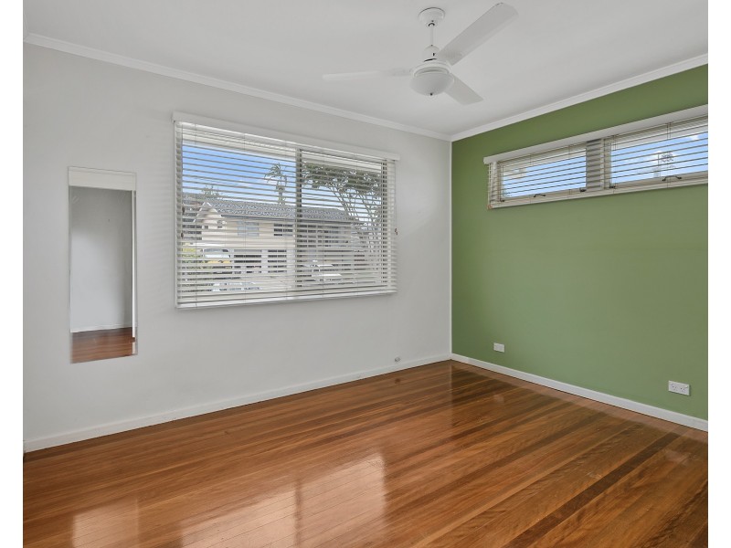 22 Leadale Street, Wynnum West QLD 4178