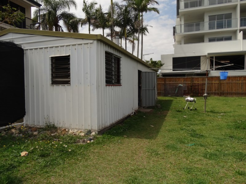 8 Emsworth Street, Wynnum QLD 4178