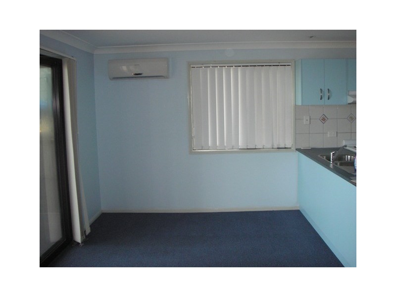 2/201 Wynnum Esplanade, Wynnum QLD 4178