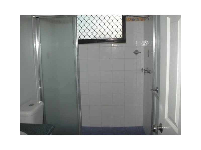 2/201 Wynnum Esplanade, Wynnum QLD 4178