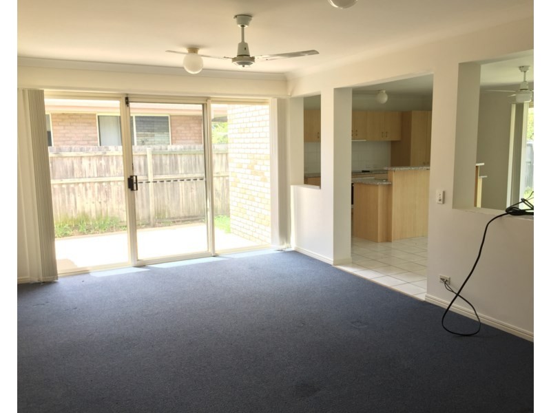 35 Pinewood Street, Wynnum West QLD 4178