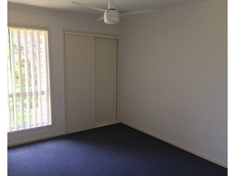 35 Pinewood Street, Wynnum West QLD 4178