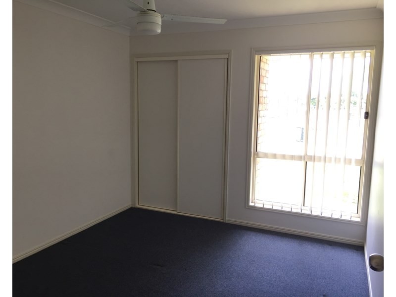 35 Pinewood Street, Wynnum West QLD 4178