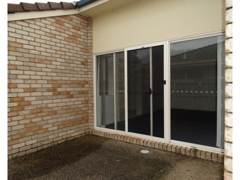 35 Pinewood Street, Wynnum West QLD 4178