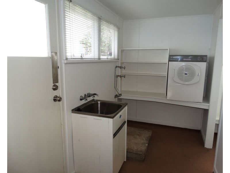 7 Wellington Street, Manly QLD 4179