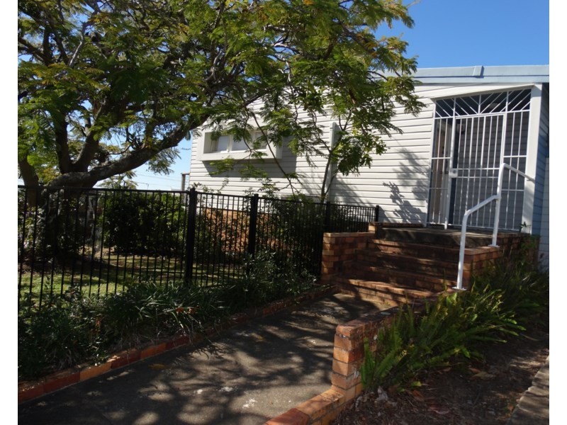 7 Wellington Street, Manly QLD 4179