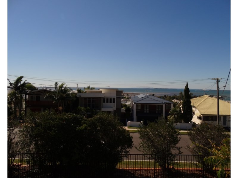 7 Wellington Street, Manly QLD 4179