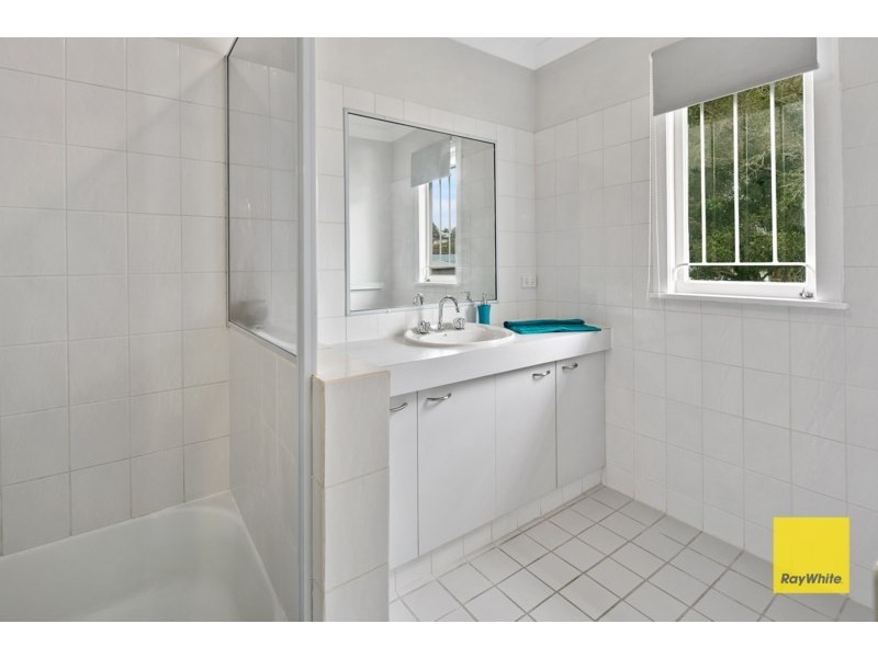 4 Talegalla Street, Wynnum West QLD 4178