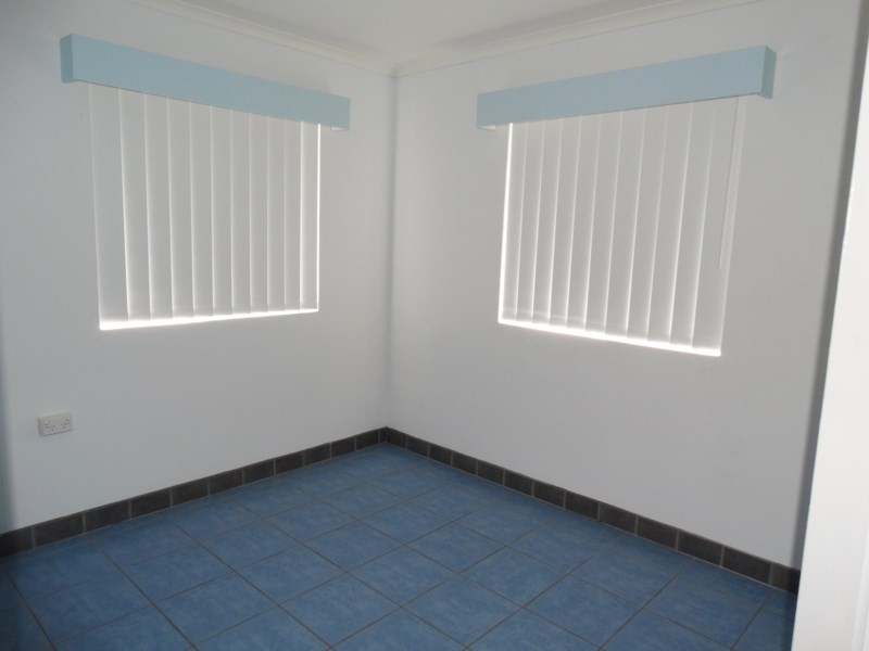 2/28 Edith Street, Wynnum QLD 4178