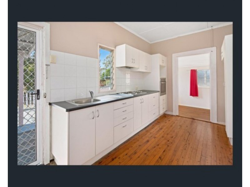 250 Whites Road, Lota QLD 4179