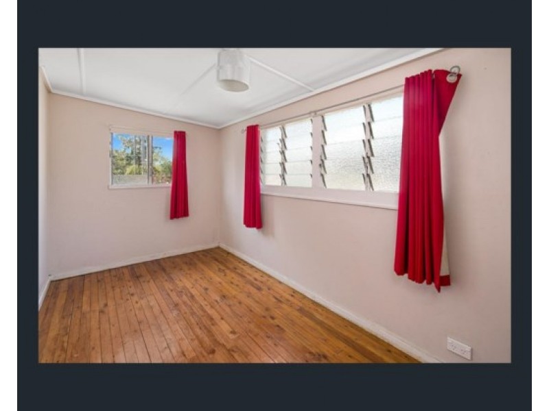 250 Whites Road, Lota QLD 4179