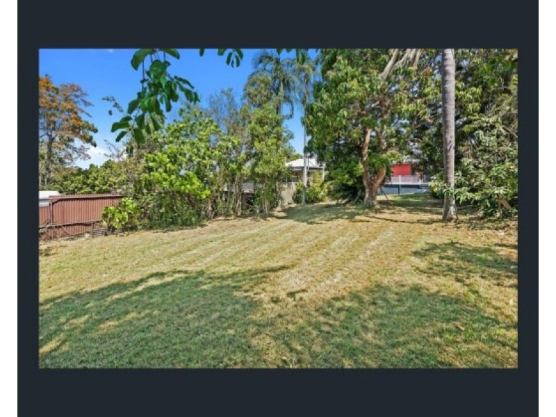 250 Whites Road, Lota QLD 4179