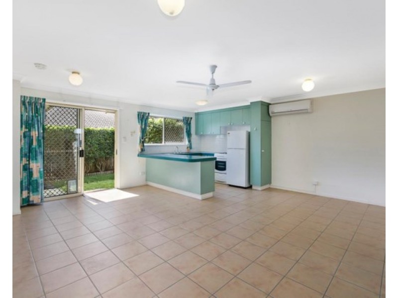 2/17 Ronald Street, Wynnum QLD 4178