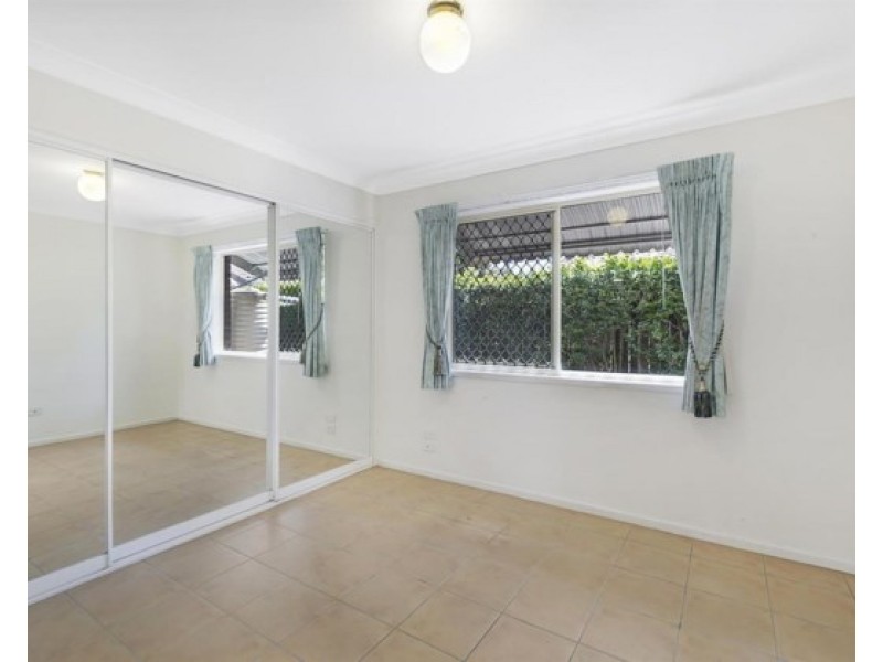 2/17 Ronald Street, Wynnum QLD 4178